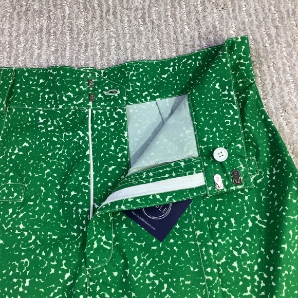 The Bubble Green &‎ White Print Performance Shorts - Moisture Wicking NWT - Picture 4 of 16
